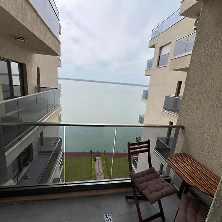 Kitty Studio Sunset Lake Appartement Mamaia Buitenkant foto