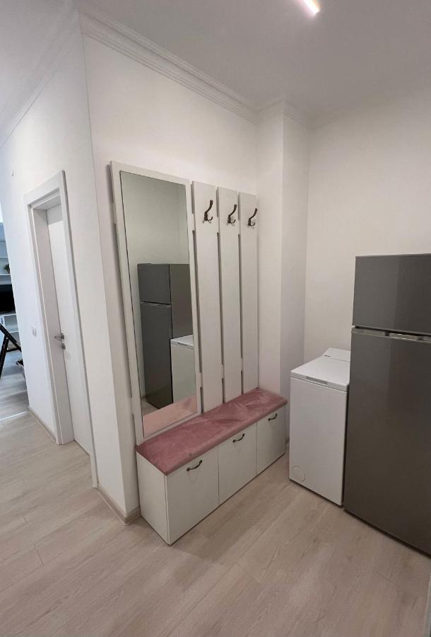 Kitty Studio Sunset Lake Appartement Mamaia Buitenkant foto