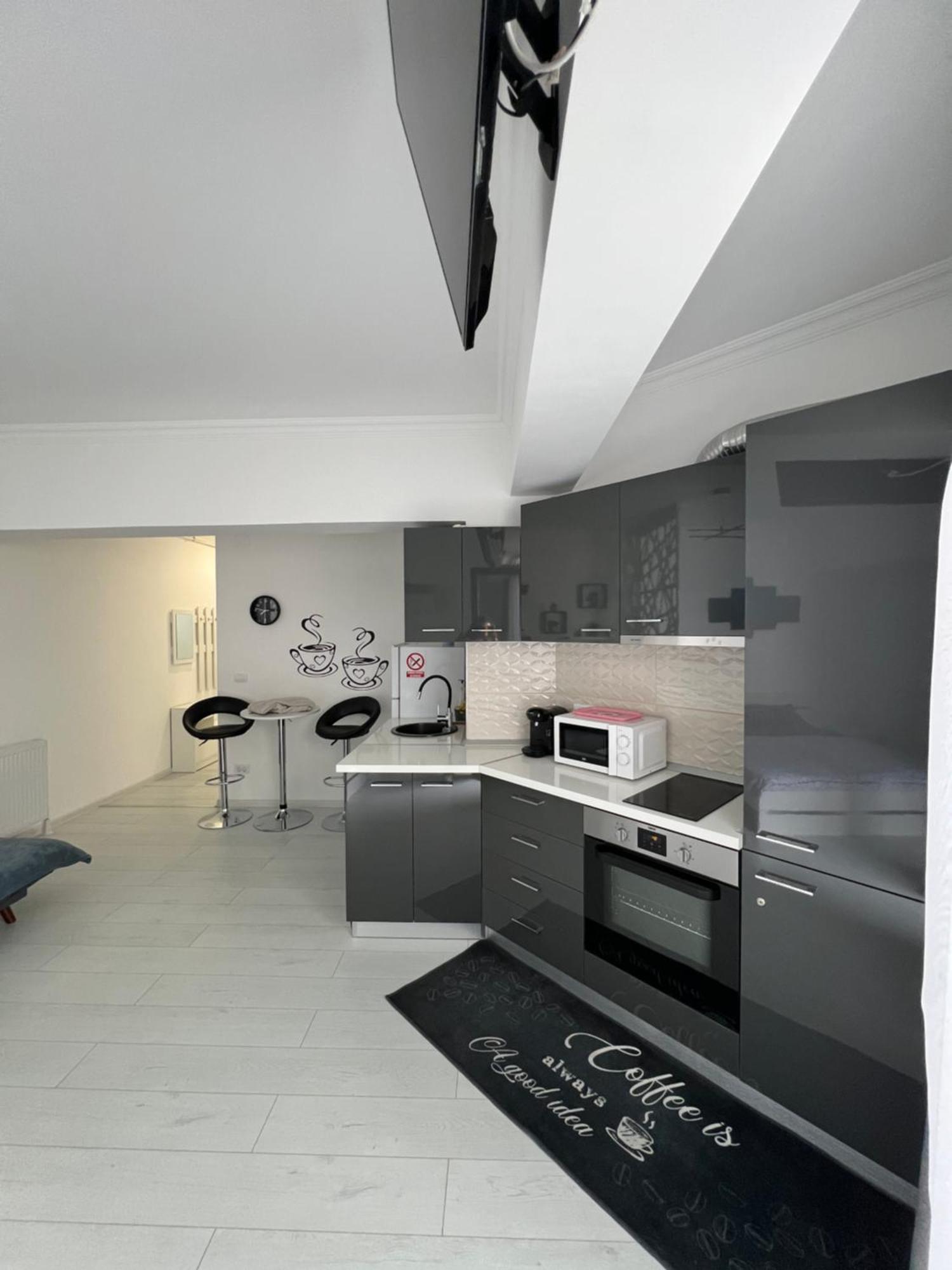 Kitty Studio Sunset Lake Appartement Mamaia Buitenkant foto