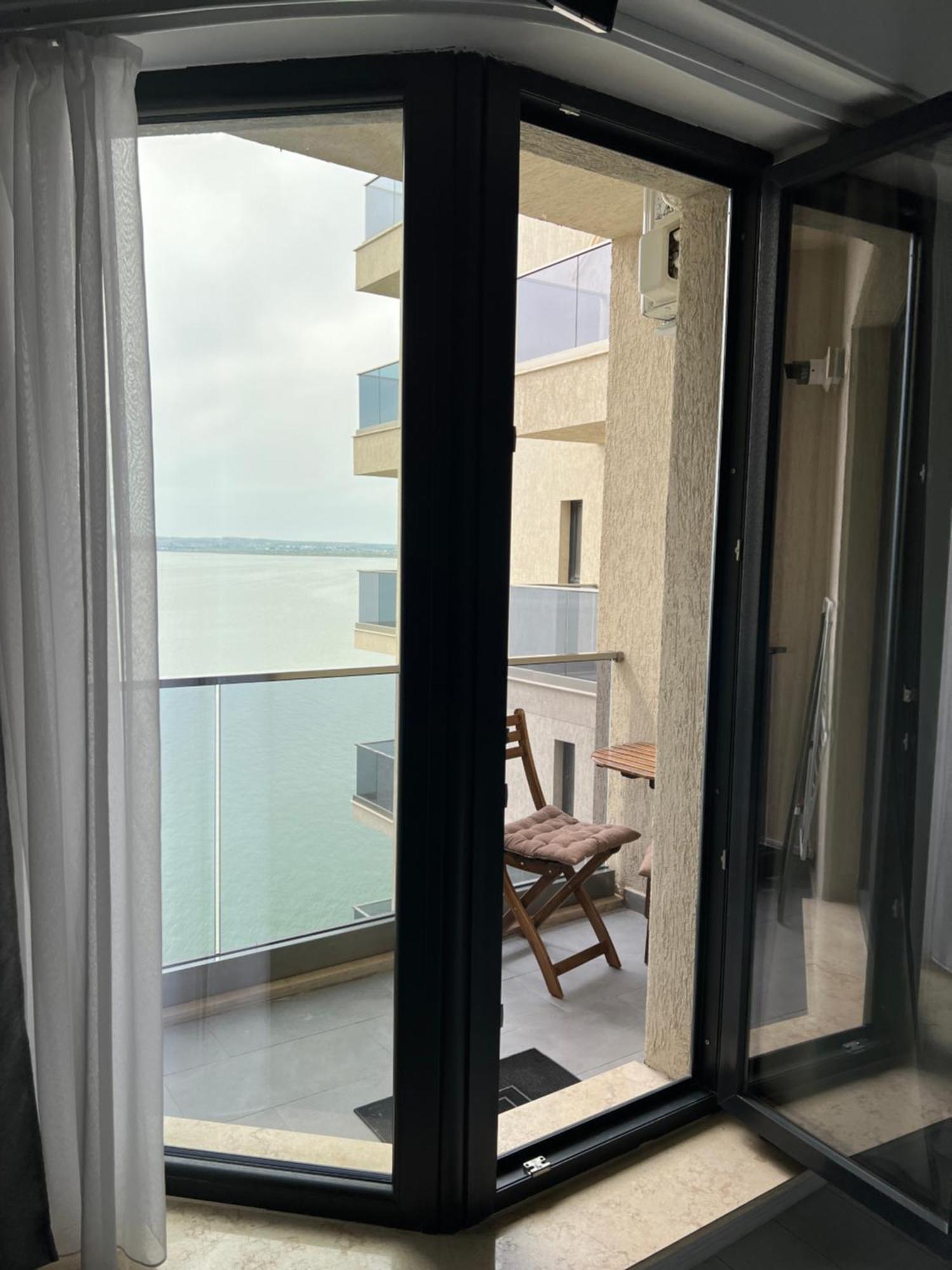 Kitty Studio Sunset Lake Appartement Mamaia Buitenkant foto