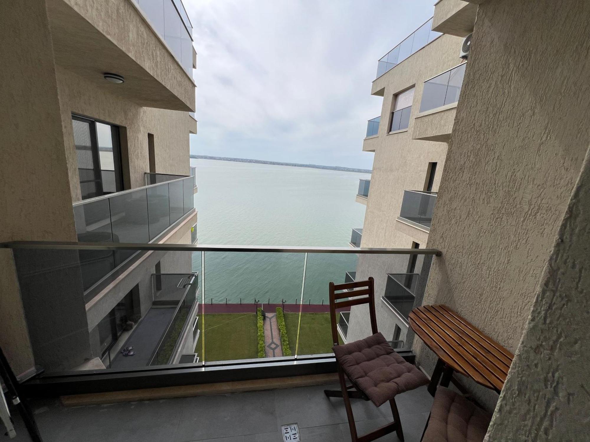 Kitty Studio Sunset Lake Appartement Mamaia Buitenkant foto