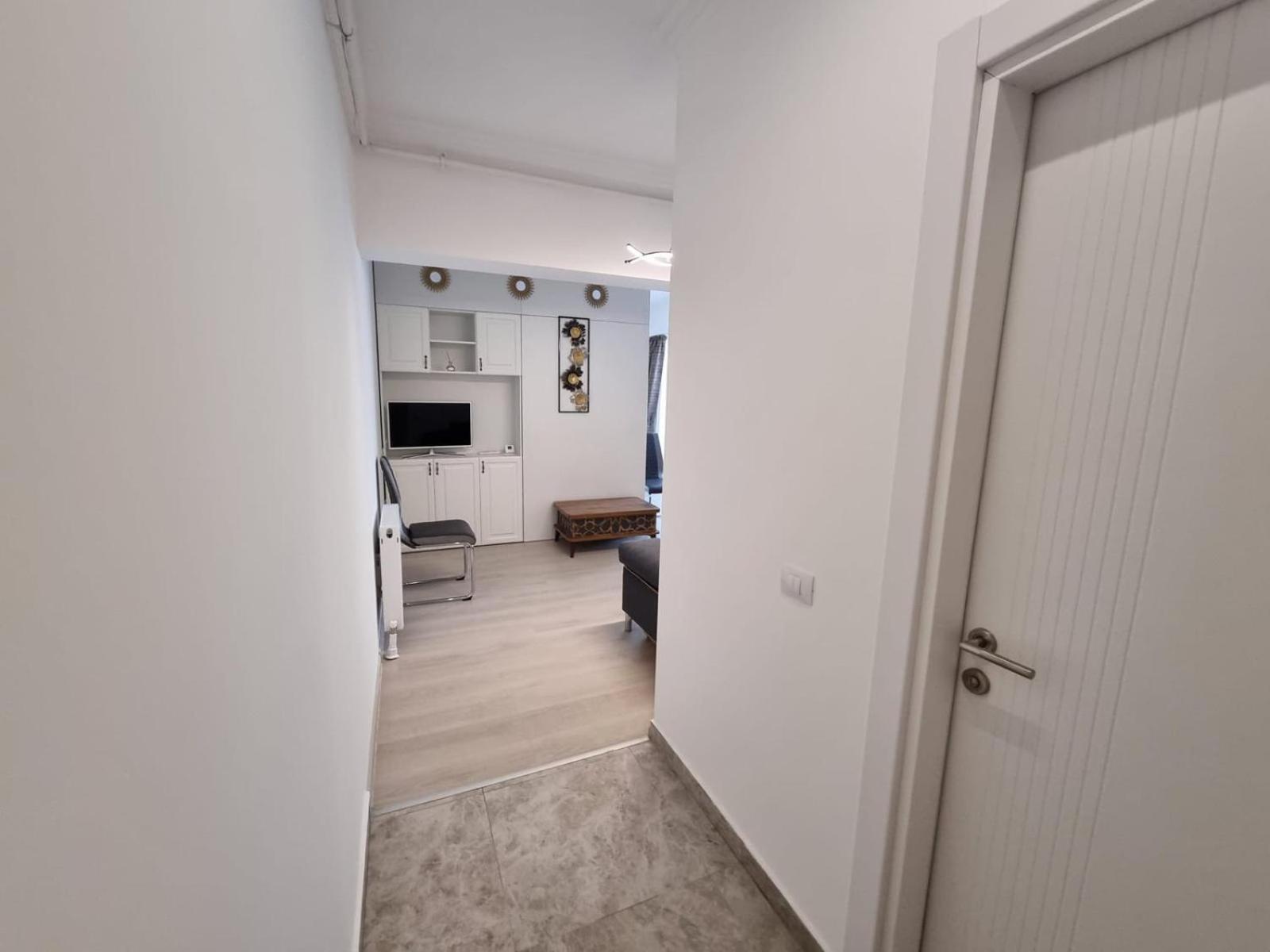 Kitty Studio Sunset Lake Appartement Mamaia Buitenkant foto