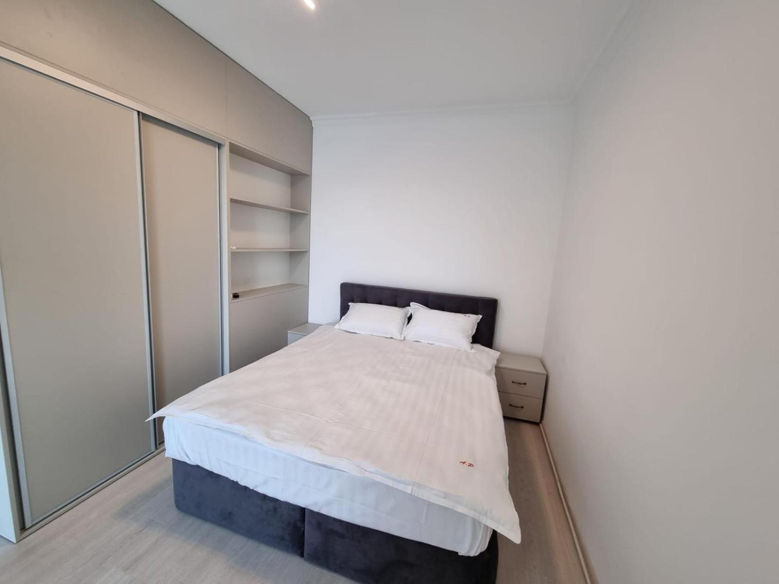 Kitty Studio Sunset Lake Appartement Mamaia Buitenkant foto