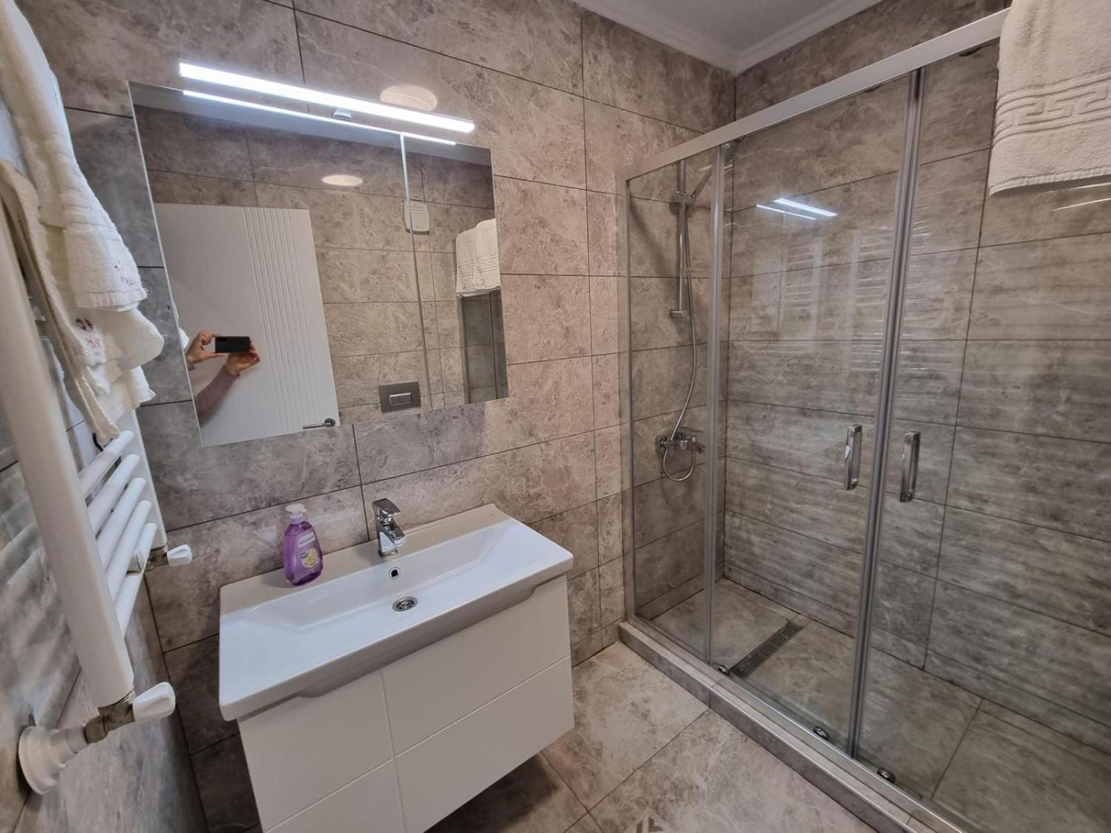 Kitty Studio Sunset Lake Appartement Mamaia Buitenkant foto